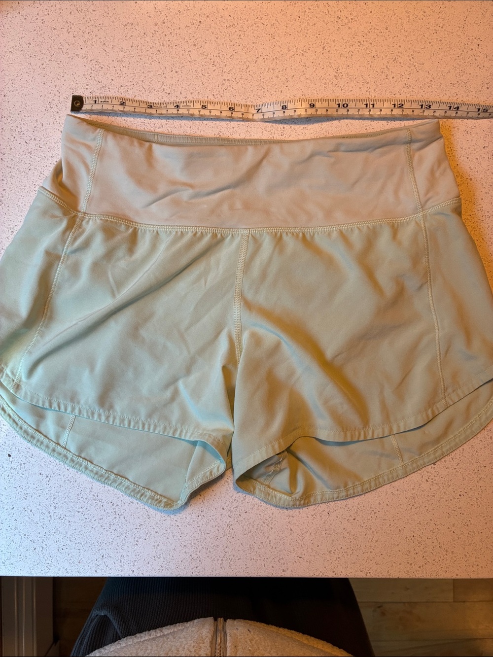 Lululemon Speed Up short